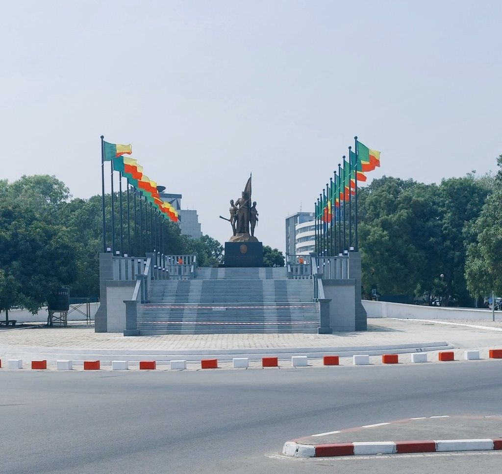 Place du Souvenir Voyage organisé au Bénin - Toffa Travels