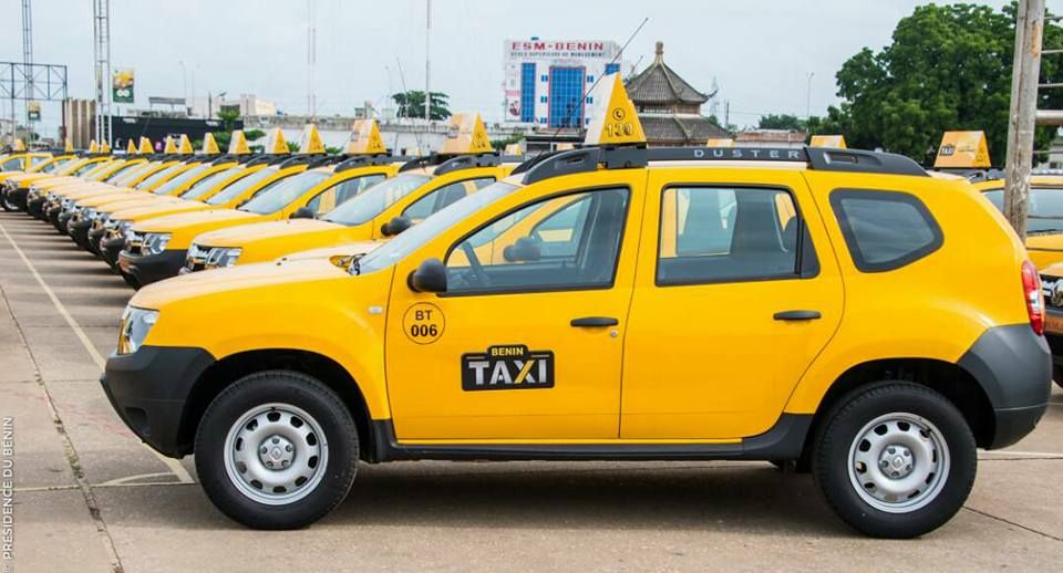 Le voitures Bénin Taxi pour assurer le transport au Bénin depuis Cotonou vers les villes limitrophes