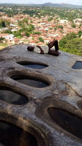 Repos bien mérité après une randonnée à Dassa Bénin
