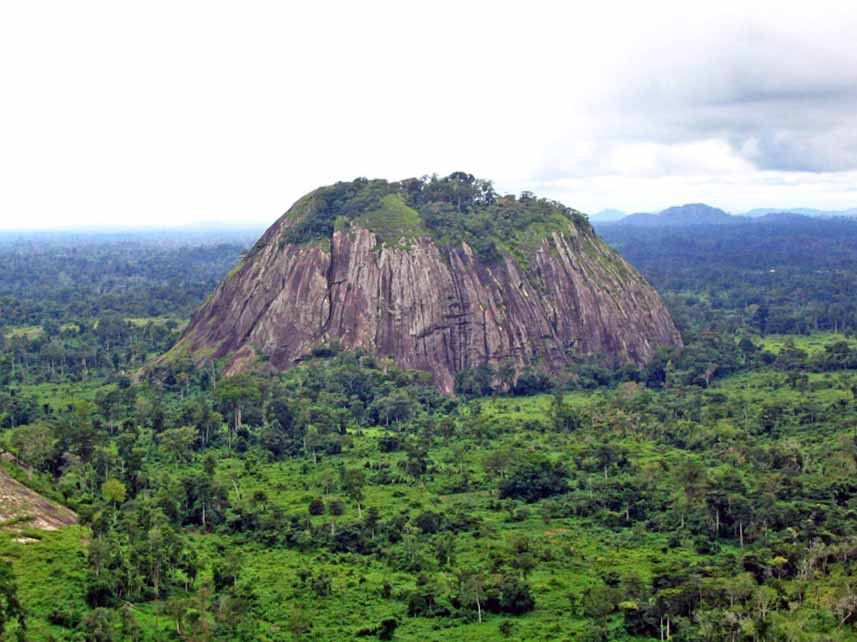 Visiter les monts de l'atacora est neccessaire pour une expérience unique lors d'un séjour au Bénin.